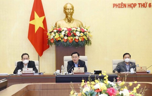 越南国会常务委员会一致同意呈交国会2021至2025年阶段北南高速公路东线建设项目方案 - ảnh 1