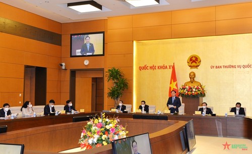 越南国会主席出席Z111工厂传统日65周年纪念活动 - ảnh 1