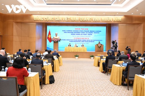 越南政府总理与越南外商投资企业界会议 - ảnh 1