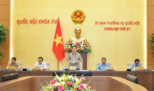 越南国会常务委员会第27次会议：为第六次会议的多项重要内容做准备 - ảnh 1
