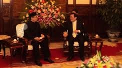Staatspräsident Truong Tan Sang empfängt in Hanoi Botschafter der Länder - ảnh 1
