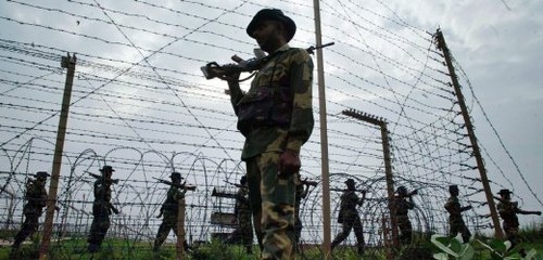 Indien wirft Pakistan Verletzung des Waffenstillstands vor - ảnh 1
