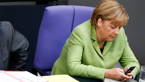 Fünf Länder spähen Handy der Bundeskanzlerin Angela Merkel aus - ảnh 1