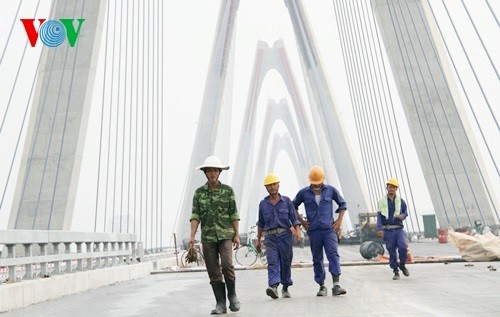 Nhat Tan-Brücke in Hanoi vier Monate vor Einweihung - ảnh 9