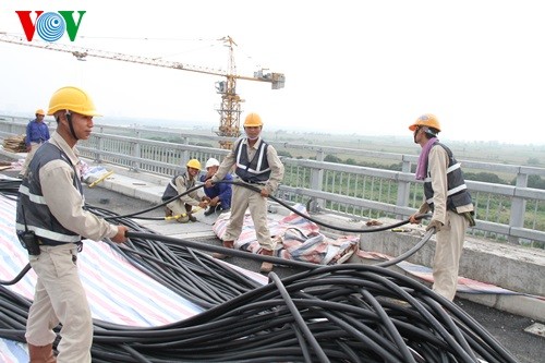 Nhat Tan-Brücke in Hanoi vier Monate vor Einweihung - ảnh 13