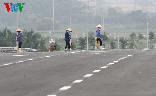 Nhat Tan-Brücke in Hanoi vier Monate vor Einweihung - ảnh 3