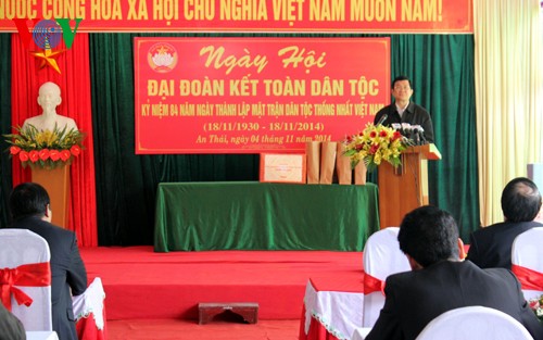 Staatspräsident Truong Tan Sang fordert Solidarität der Bevölkerung beim Aufbau des Landes - ảnh 1