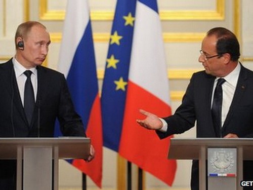 Frankreichs Präsident François Hollande besucht Russland - ảnh 1