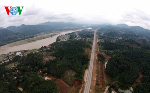 Die längste Autobahn in Vietnam - ảnh 4