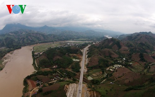 Die längste Autobahn in Vietnam - ảnh 9