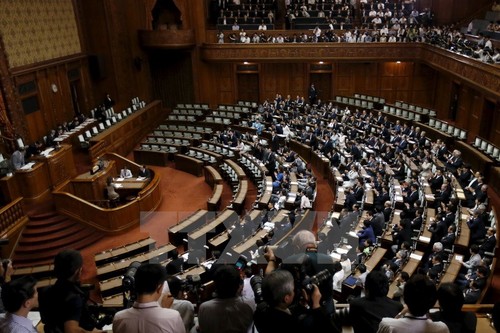 Japans Parlament verabschiedet Sicherheitsgesetz - ảnh 1