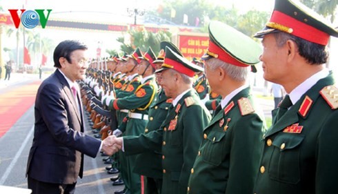 Streitkräfte der Militärzone 1 ist ein Garant für die Souveränität des Landes - ảnh 1