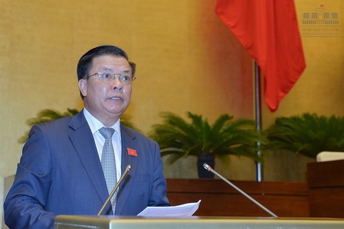 Finanzminister spricht vor Parlament über Staatsschulden - ảnh 1