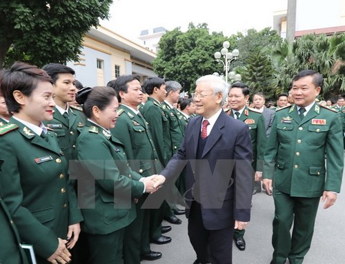 KPV-Generalsekretär Nguyen Phu Trong besucht Generalkommando der Grenzsoldaten - ảnh 1