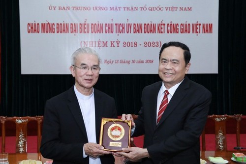 Kommission zur Solidarität der römisch-katholischen Kirchen Vietnams will Religion und Gesellschaft verbinden - ảnh 1