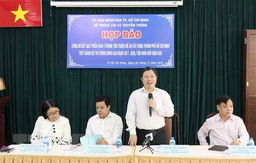 Ho Chi Minh Stadt bereitet sich auf Inbetriebnahme der vier Zentren für Smart-City vor - ảnh 1