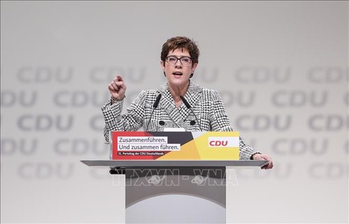 Neue Vorsitzende der CDU will Macht festigen - ảnh 1