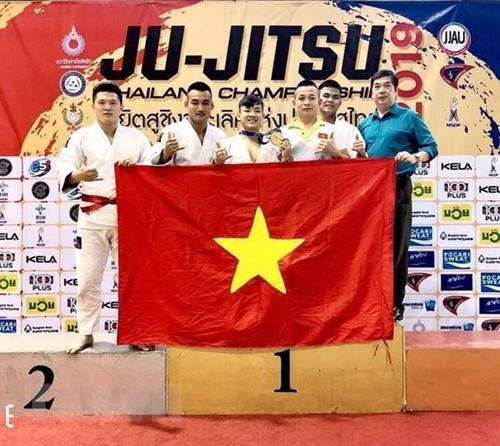 Vietnam erringt eine Goldmedaille in Kampfsportart Ju-Jitsu in Thailand - ảnh 1