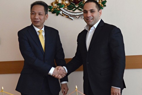 Bulgarien unterstützt die Unterzeichnung des Freihandelsabkommens zwischen der EU und Vietnam - ảnh 1