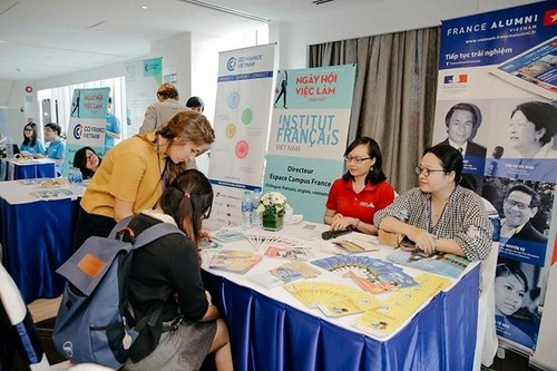 Fest des Arbeitsmarktes zwischen Frankreich und Vietnam: Chance für hochqualifizierte Arbeitssuchende - ảnh 1
