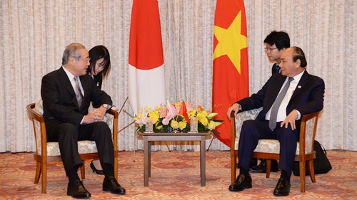 Premierminister Nguyen Xuan Phuc trifft japanischen Unternehmer aus dem Bereich Technologie - ảnh 1