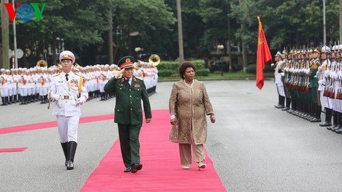 Vietnam und Südafrika arbeiten im Bereich der Verteidigung zusammen - ảnh 1