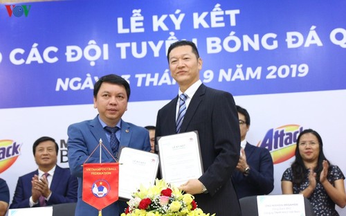 Kao Vietnam ist Hauptsponsor für vietnamesische Fußballnationalmannschaft - ảnh 1