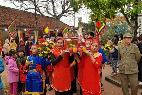 Der traditionelle Reiskochwettbewerb im Dorf Thi Cam - ảnh 1