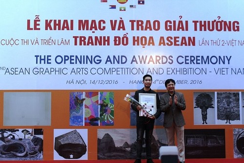 Wettbewerb und Ausstellung von Grafikbildern der ASEAN-Staaten in Hanoi - ảnh 1
