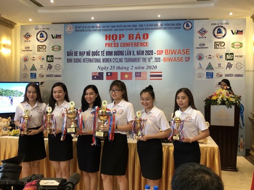 Internationales Radrennen-Cup Biwase in Binh Duong - ảnh 1