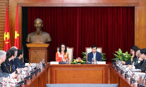 Kulturminister Nguyen Ngoc Thien emfängt Hessens Ministerin für Wissenshaft und Kunst Angela Dorn - ảnh 1