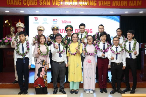 Zehn junge Vietnamesen werden ausgezeichnet - ảnh 1