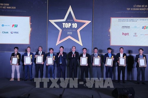 Ehrung der zehn vietnamesischen Unternehmen für Informationstechnologien - ảnh 1