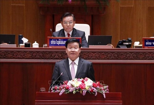 Vietnamesische Spitzenpolitiker gratulieren laotischen Amtskollegen - ảnh 1