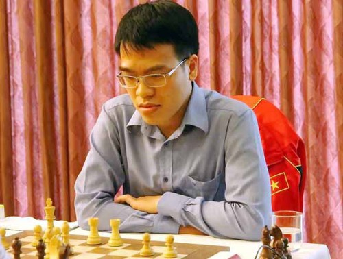 Polnischer Schachspieler Jan-Krzysztof Duda besiegt Le Quang Liem im Finale von Banter Blitz Cup - ảnh 1