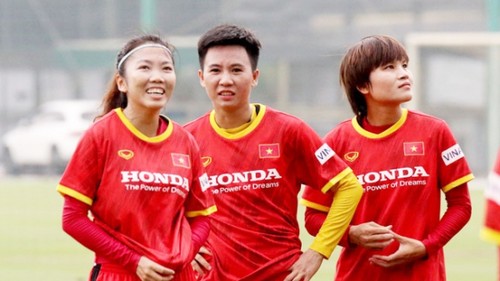 Tuyet Dung ist sicher, dass die vietnamesische Fußballmannschaft der Frauen sich zum World Cup 2023 qualifizieren werde - ảnh 1