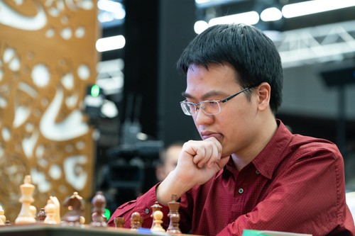 Le Quang Liem besiegt den französischen Schachspieler im Wettbewerb Chessable Masters - ảnh 1