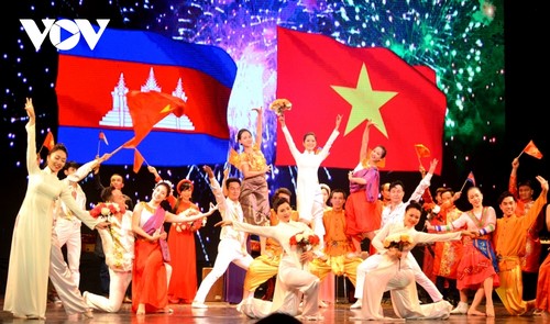 Vietnam nimmt an Kulturfestival zwischen Asien und Europa in Kambodscha teil - ảnh 1