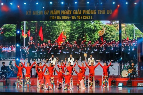 Gala zum Jahrestag der Befreiung von Hanoi - ảnh 1
