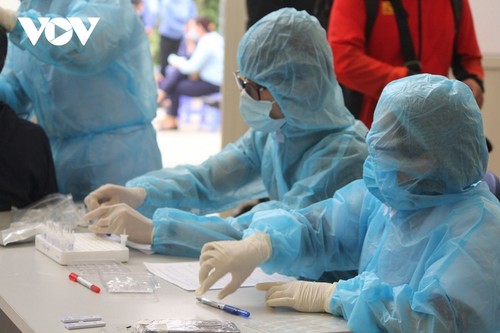 Niedrigste Zahl der COVID-19-Infizierten in Vietnam seit zwei Monaten - ảnh 1