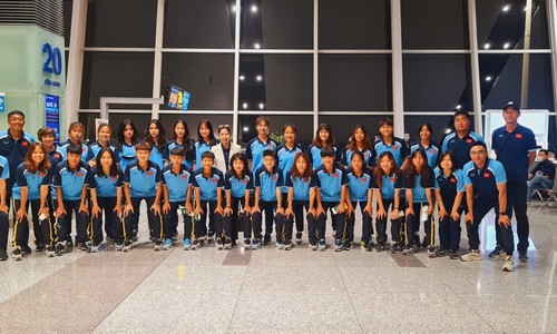 Vietnamesische U18-Fußballmannschaft der Frauen trainiert in Japan - ảnh 1