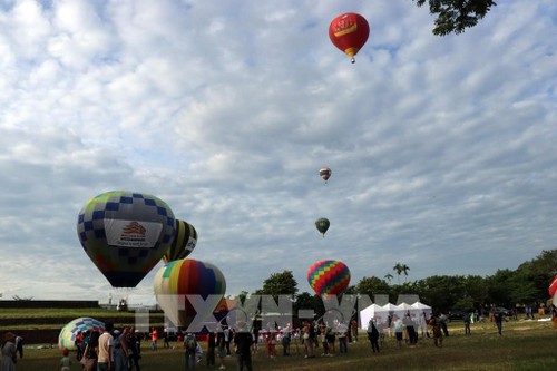 Einzigartiges Luftballon-Festival in Hue - ảnh 1