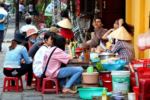 Vietnamesische Speisen sind für Touristen billig  - ảnh 1