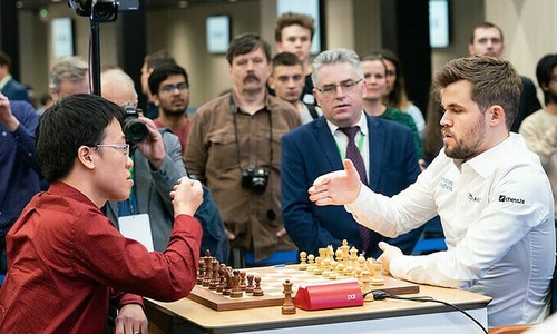 Schach: Le Quang Liem verliert gegen Magnus Carlsen - ảnh 1