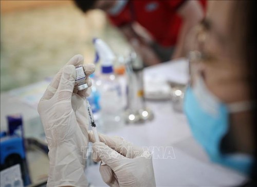 In Vietnam sind am Samstag 682 neue COVID-19-Infizierte registriert worden - ảnh 1