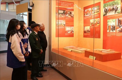 Ausstellung “Kulturerbe des Buddhismus in Bac Ninh“ - ảnh 1