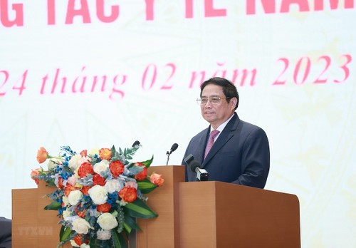 Premierminister Pham Minh Chinh: Weitere Unterstützung für Gesundheitsbranche - ảnh 1