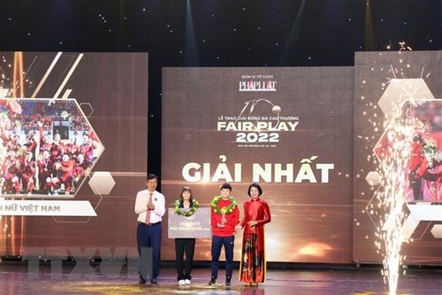 Vietnamesische Fußballmannschaft der Frauen erhält Fair Play-Preis - ảnh 1