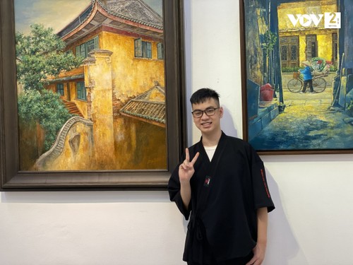 Der gehörlose Maler Tran Nam Long und seine erste Einzelausstellung - ảnh 1