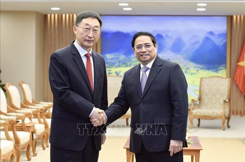 Premierminster Pham Minh Chinh empfängt den Sekretär des Parteikomitees der Autonomen Guangxi der Zhuang, Liu Ning - ảnh 1